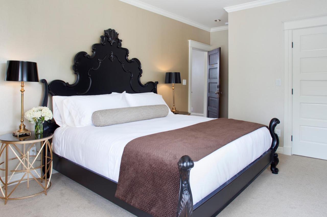 Hotel Edwards House *